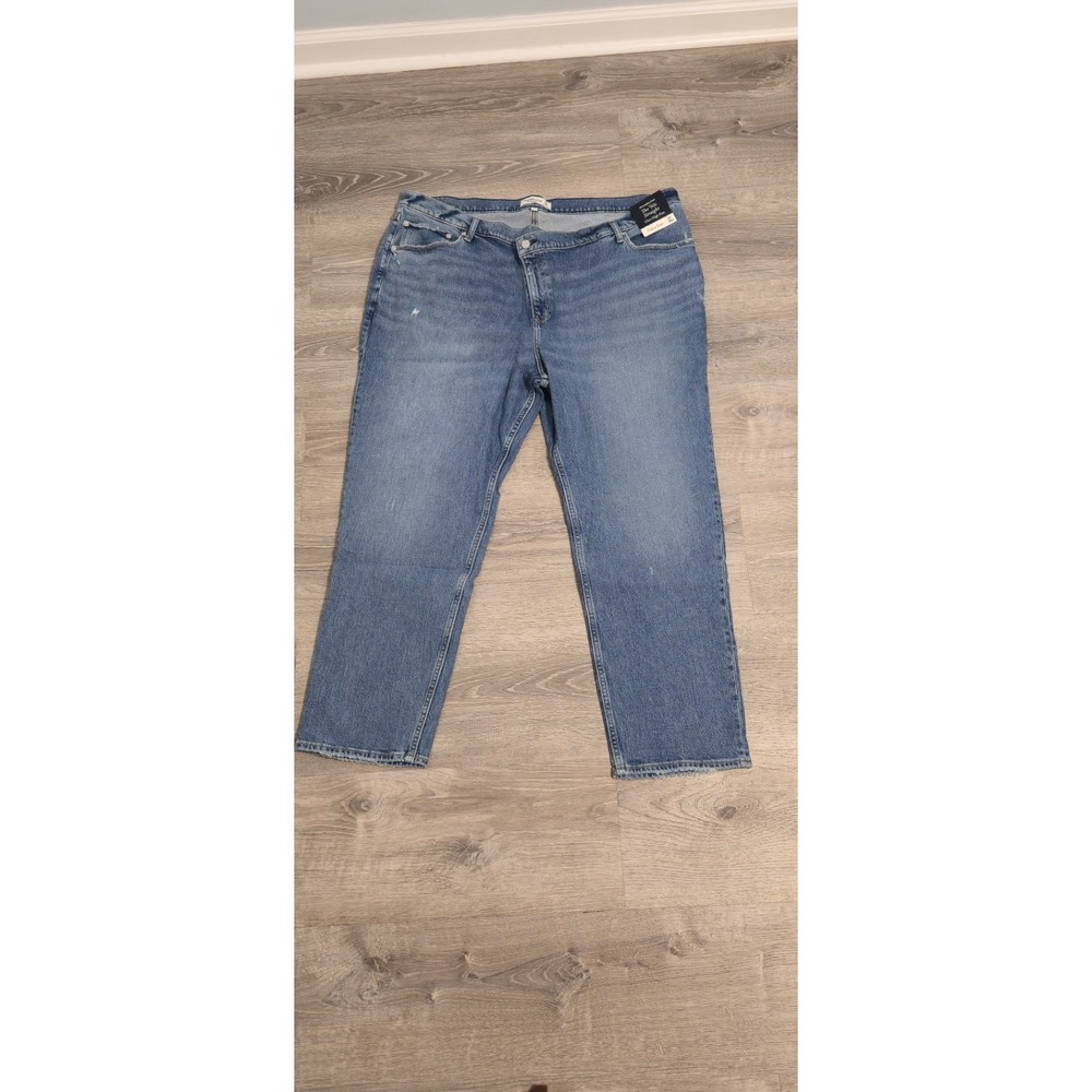 Abercrombie & Fitch Curve Love The 90's Straight Ultra High Rise Size 37/24R NWT